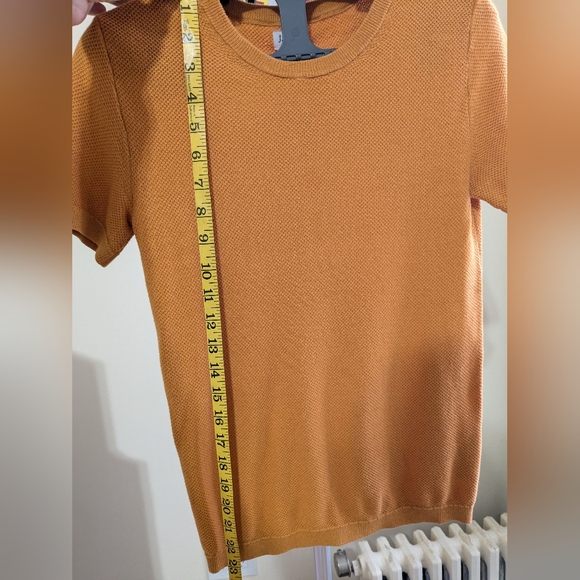 NWT J.Crew Short Sleeve Sweater Yellow Orange XXS - Picture 3 of 5